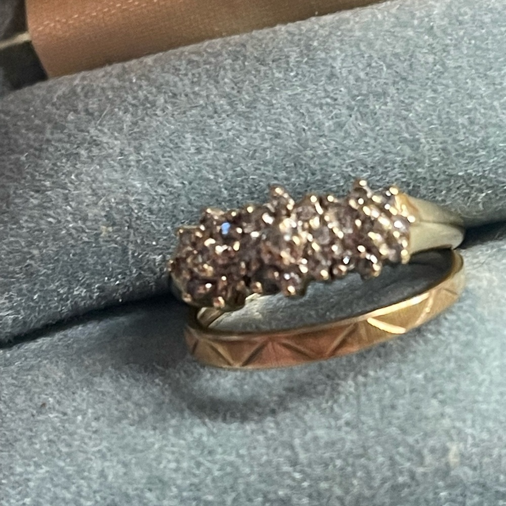 10k gold ring set with genuine diamonds cluster ring can be wedding ring size 6 - Picture 4 of 12